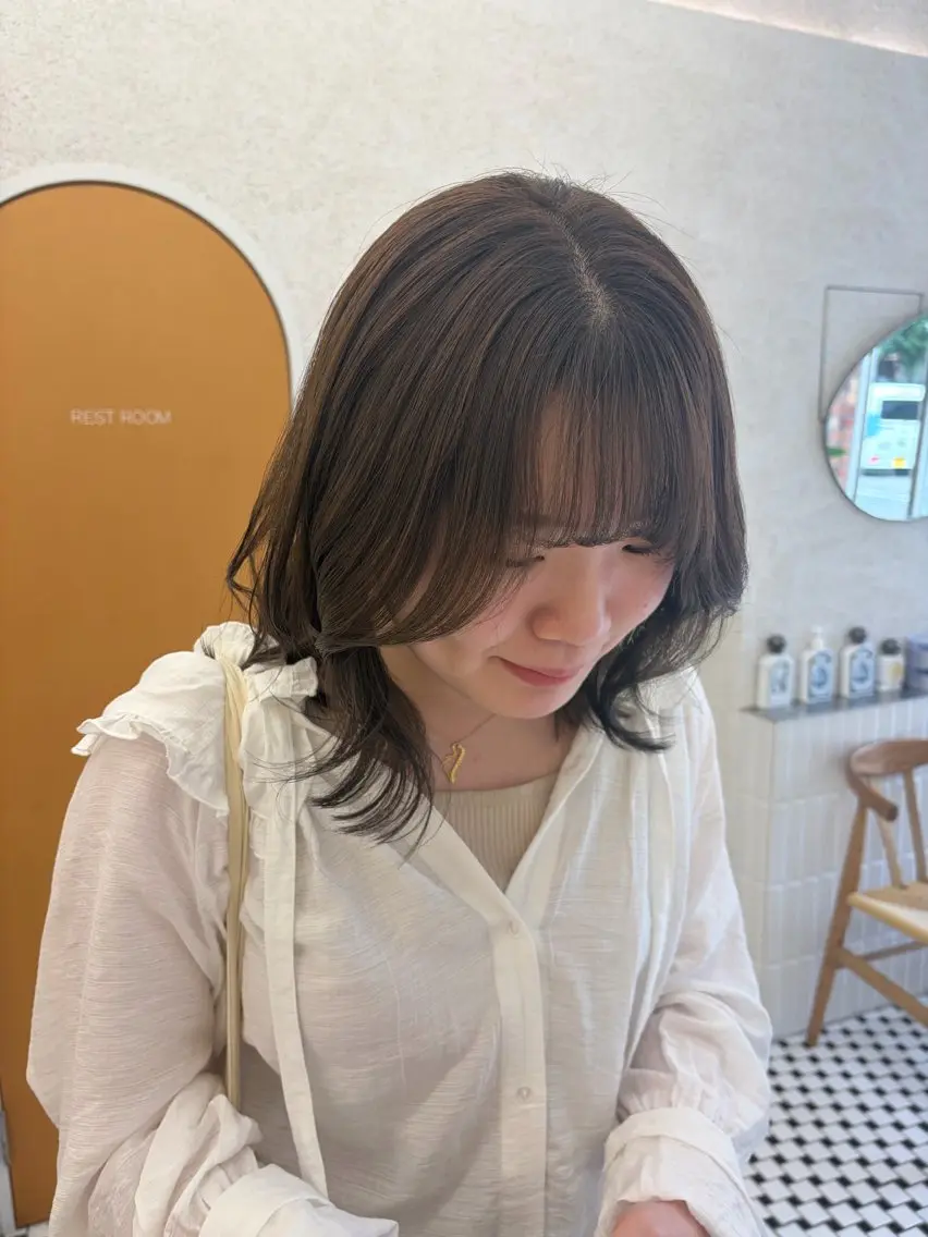 ミディアム ヘアカラー トリートメント まろやかベージュ🤎 艶カラー🔔リンのヘアスタイル