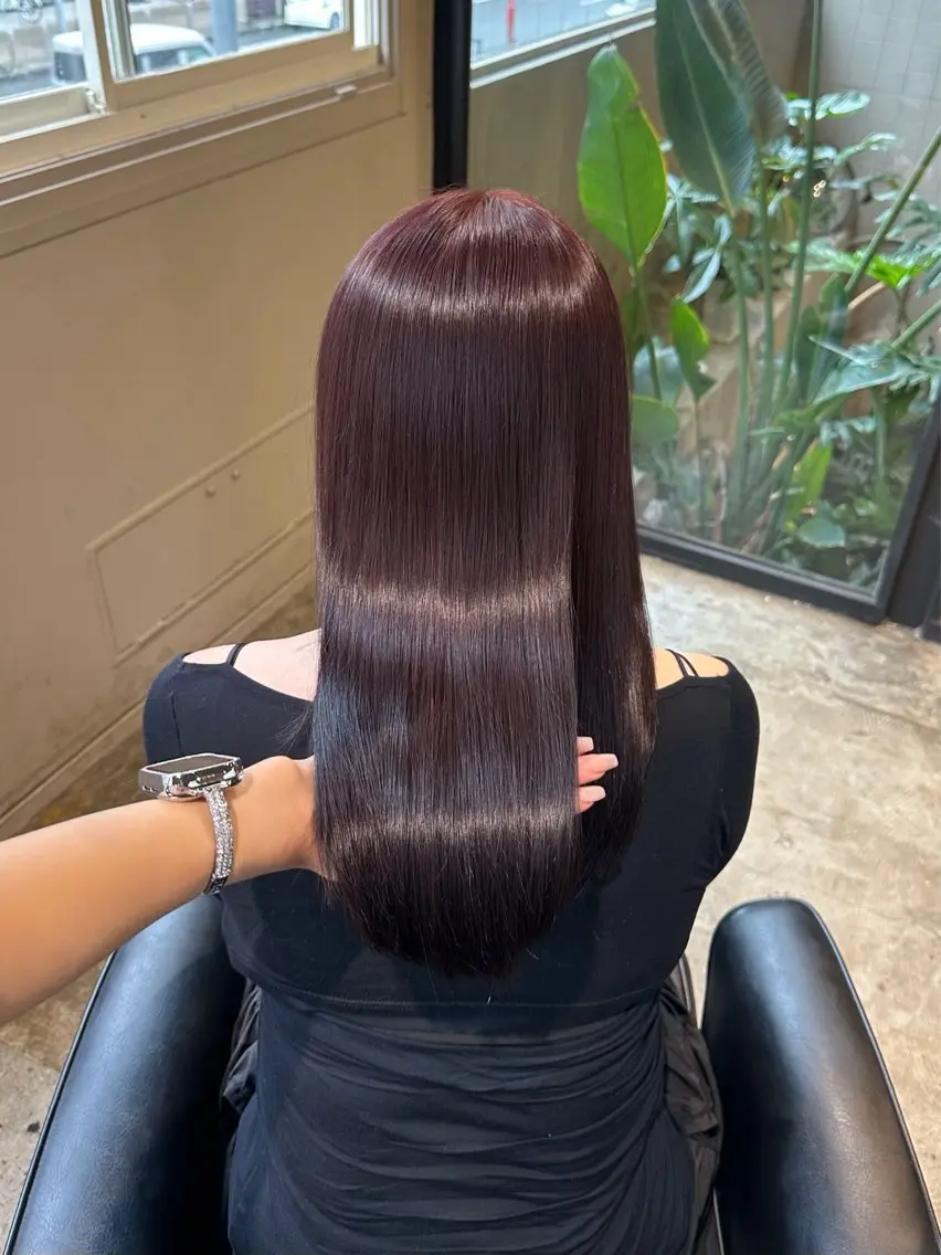 セミロング ヘアカラー ami 🪷ワンカラーのヘアスタイル