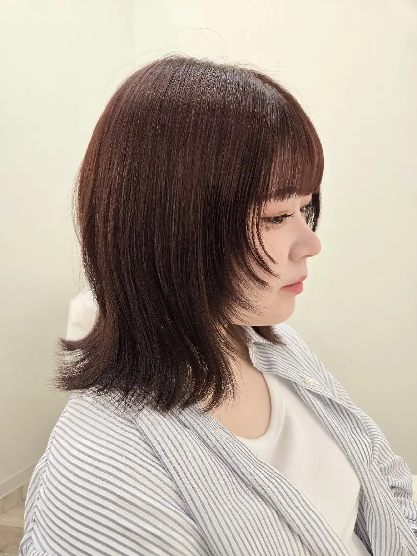 ミディアム カラー 酸性ストレート 小玉 カノのヘアスタイル
