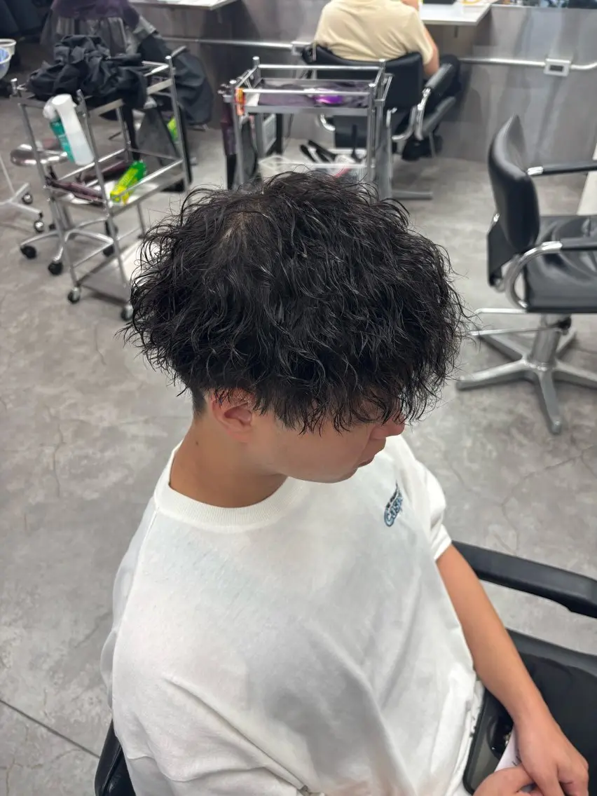 パーマ メンズ カット パーマ メンズ特化✨️ 韓国風パーマ🔥一八のヘアスタイル