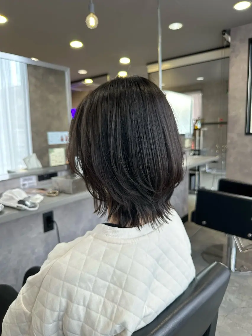 ミディアム レイヤーカット 楠奥 結衣のヘアスタイル