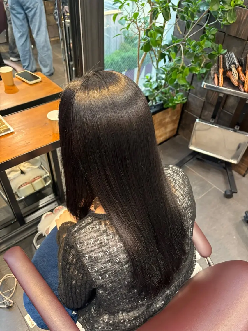 ロング カラー 透明感カラー ヘアカラー トリートメント 和田 倫歩のヘアスタイル