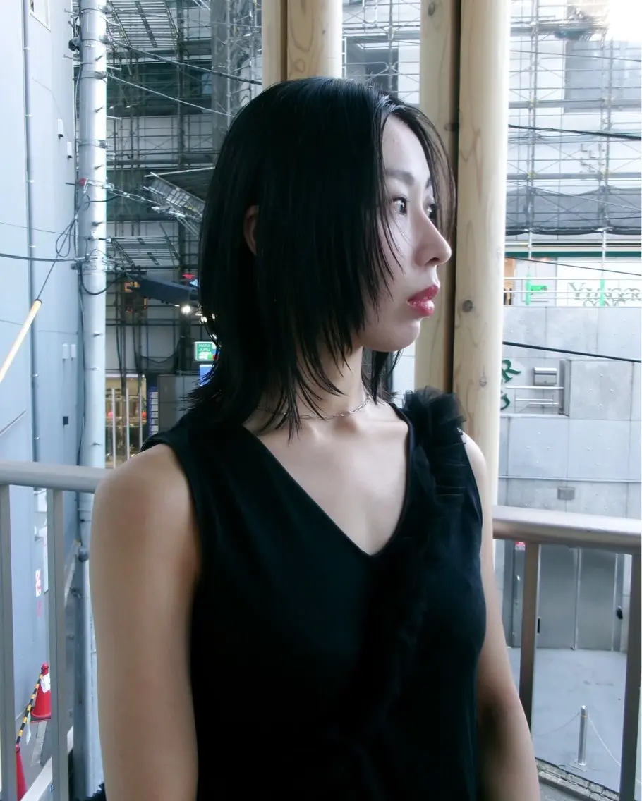 ミディアム ミディアムレイヤー レイヤーカット ✂︎ウルフカット /レイヤーカット✂︎のヘアスタイル