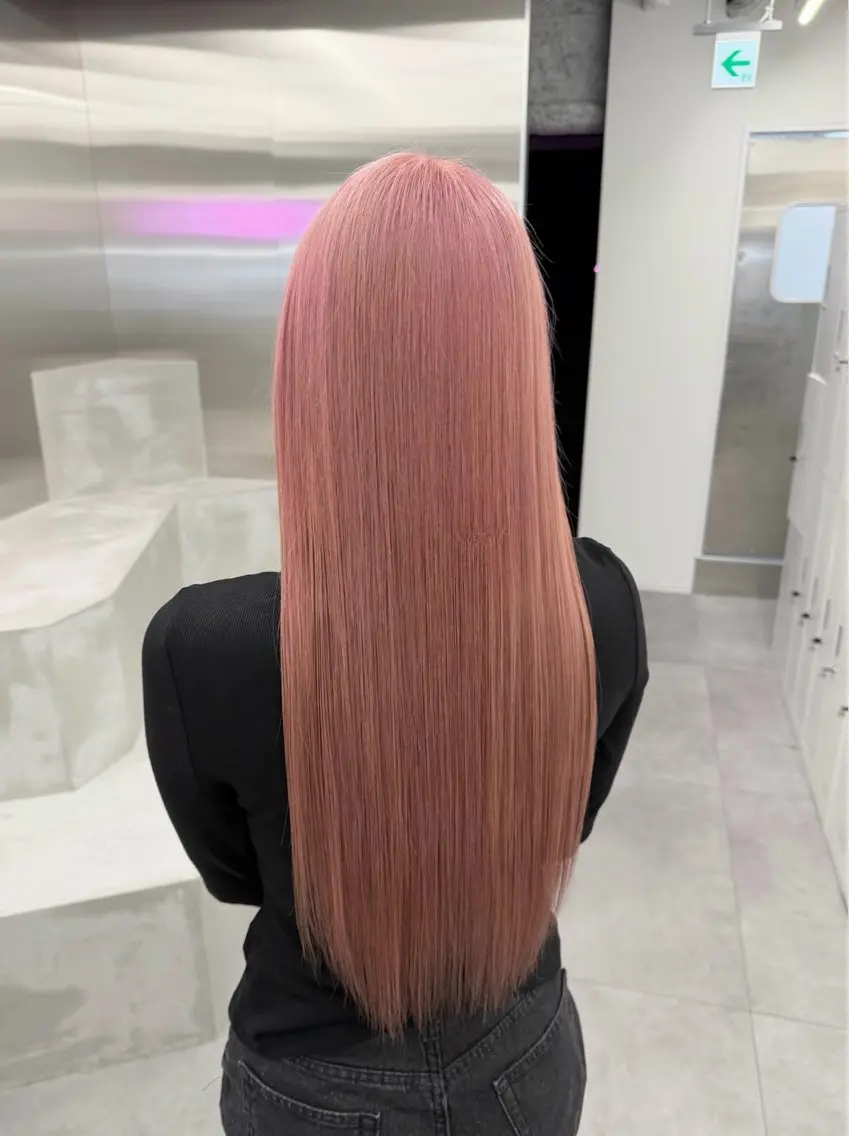 ロング カラー ヘアカラー 🧸🎀ブリーチ 栄🎀🧸かのんのヘアスタイル