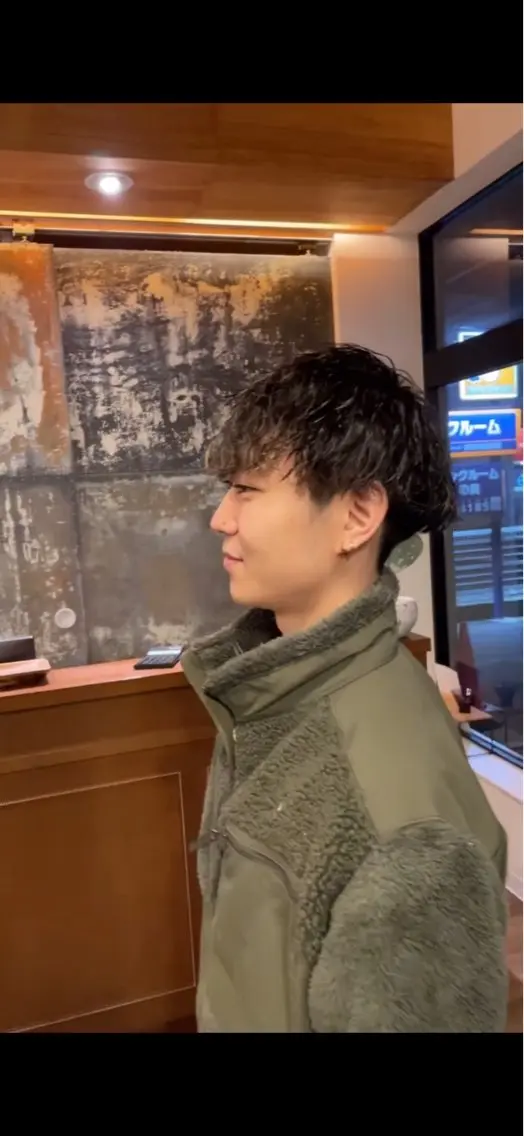 パーマ メンズ マッシュ メンズパーマ ツイストスパイラルパーマ スパイラルパーマ カット 齋藤 大輔のヘアスタイル