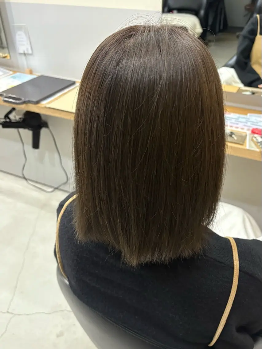 ミディアム カラー ブリーチ 伊藤 紗優のヘアスタイル