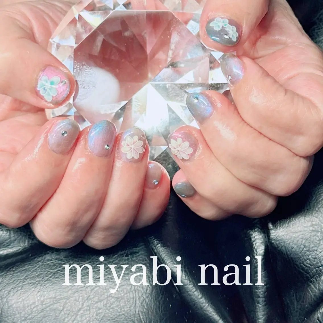 ネイル オーロラネイル フラワーネイル ジェルネイル マグネットネイル 持ち込み ハンドネイル miyabi nail 桂川駅近くのネイルデザイン