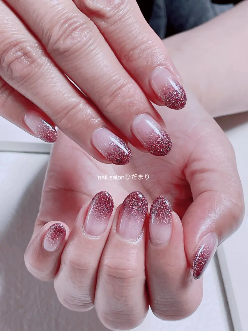 ネイル オーロラネイル グラデーション ラメ(グリッター) ラメグラデーション ピンク ハンドネイル NailSalon ひだまりのネイルデザイン