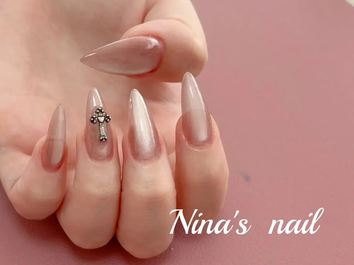 ネイル マグネットネイル ハンドネイル Nina's nailのネイルデザイン