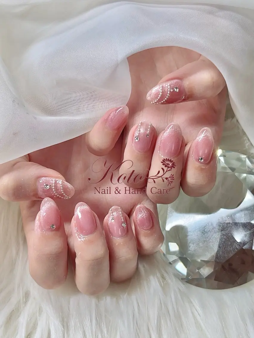 ネイル 長さ出し ジェルネイル 持ち込み ニュアンスネイル 赤色 ハンドネイル Nail Salon KOTOのネイルデザイン