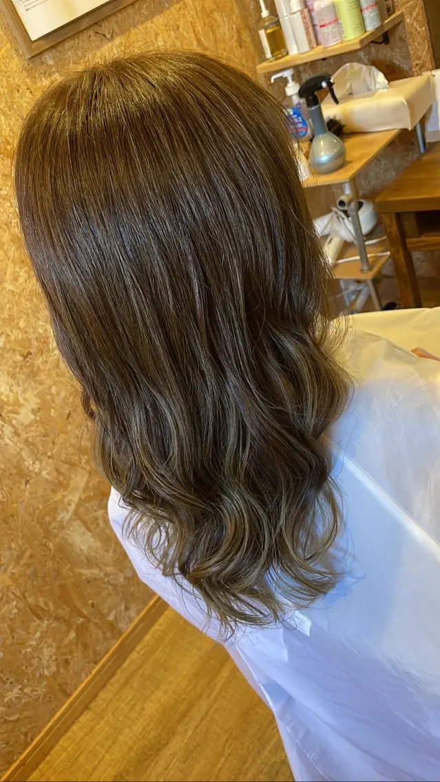 セミロング カラー JowA✂︎ 目片夏実のヘアスタイル