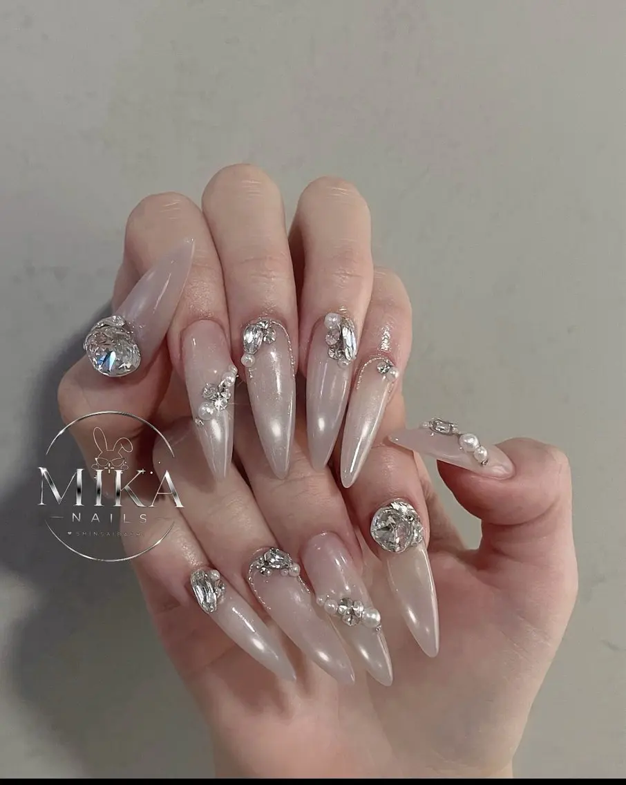 ネイル アートネイル チークネイル ドット フットネイル フレンチネイル ハンドネイル フットネイル 🌱Rina🎀 Mikaのネイルデザイン