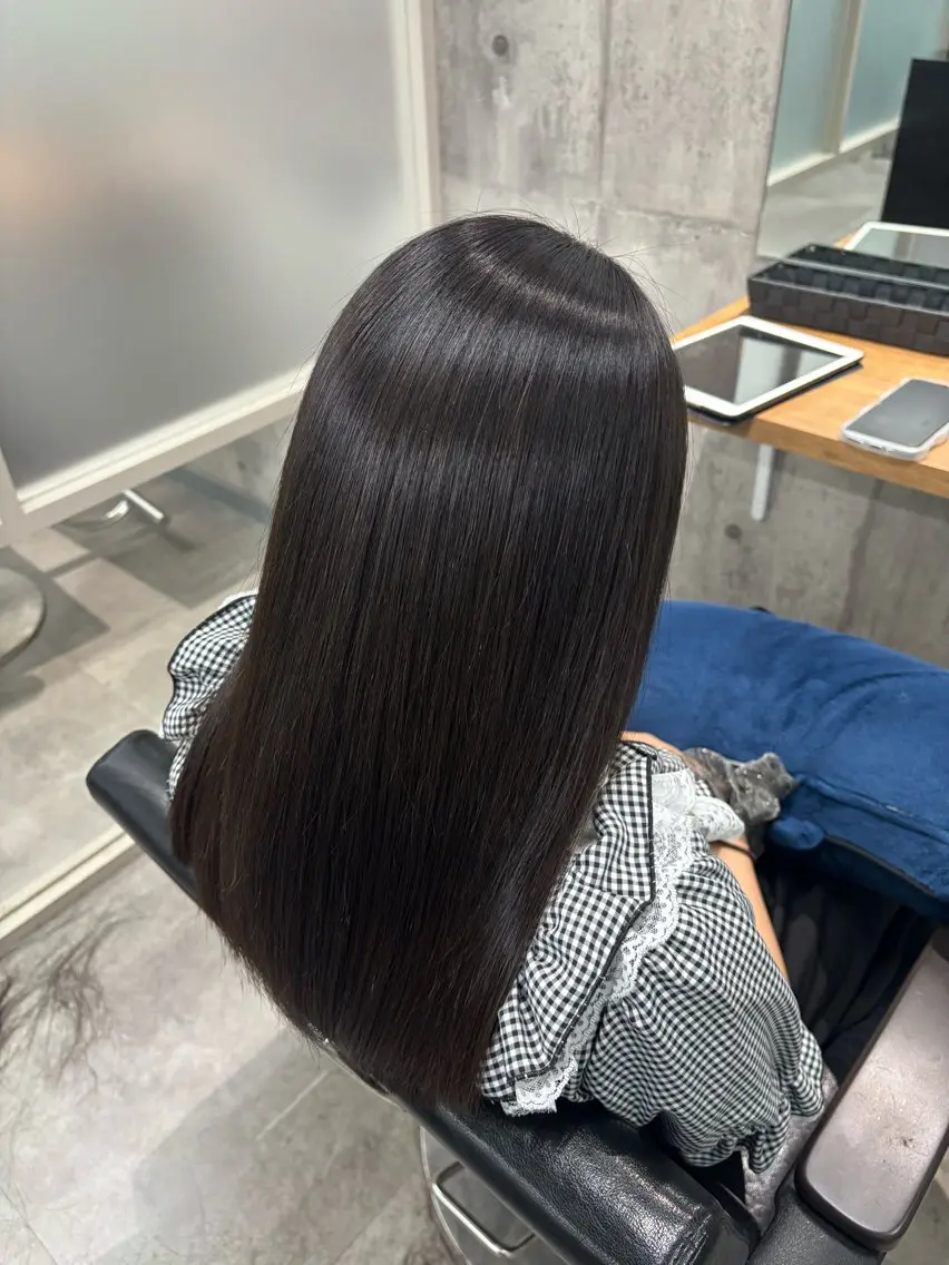 ロング 縮毛矯正 釜井 小春のヘアスタイル