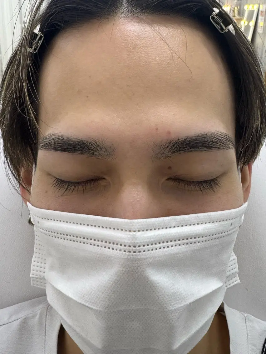 アイブロウ Ryota White eyeの眉毛・アイブロウイメージ