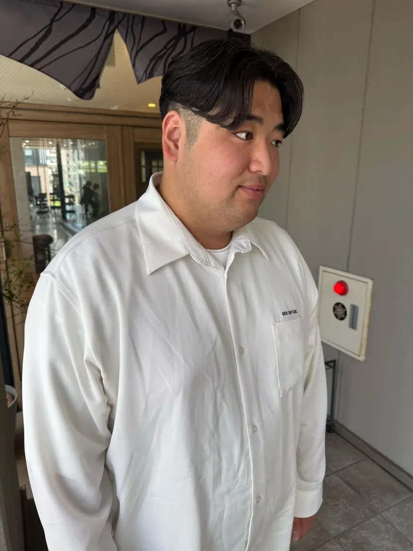 ショート メンズ センターパート 似合わせカット ショートヘア mau tomokaのヘアスタイル