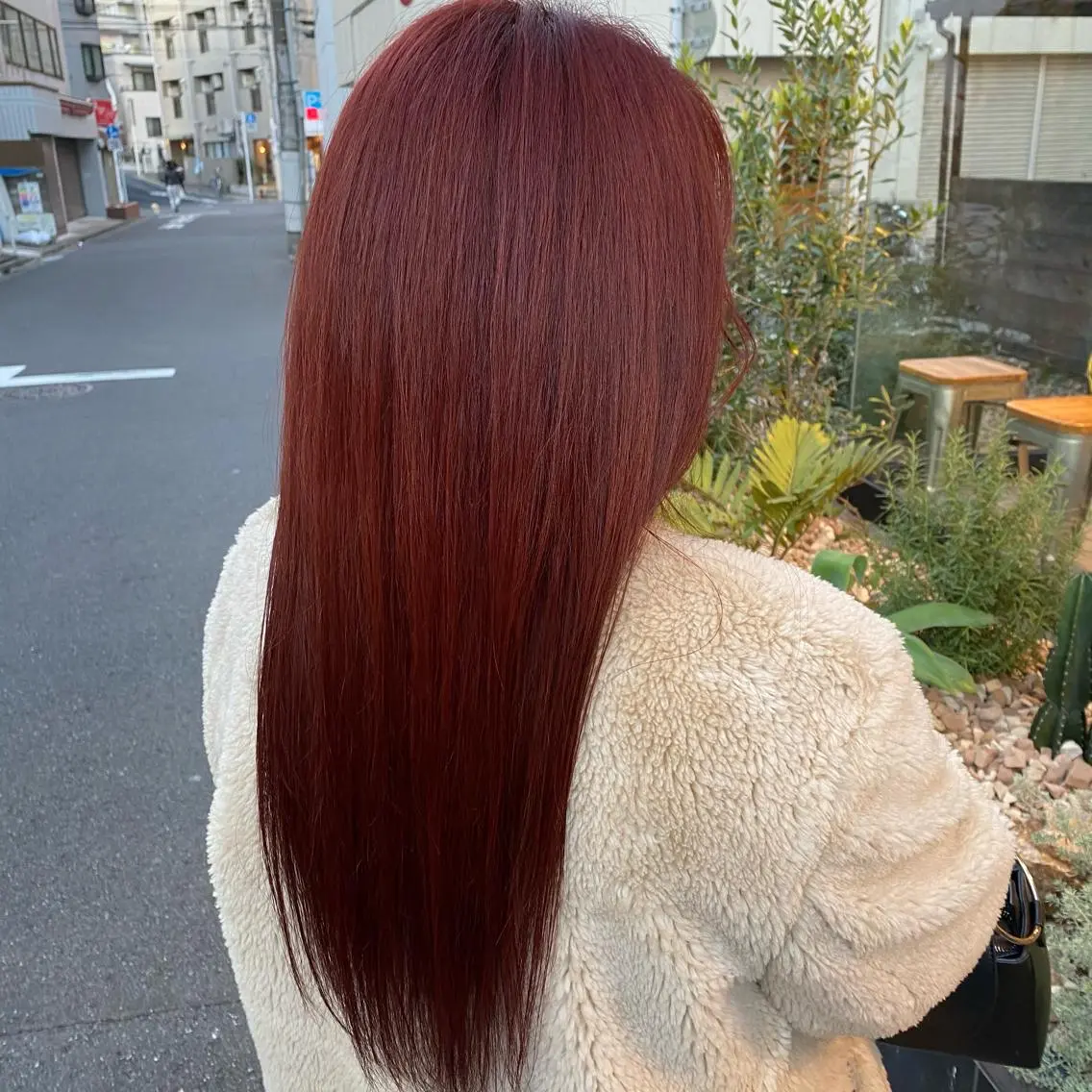 ロング カラー ピンクカラー レッドカラー Sia中野新橋　店長 田中　優莉乃のヘアスタイル