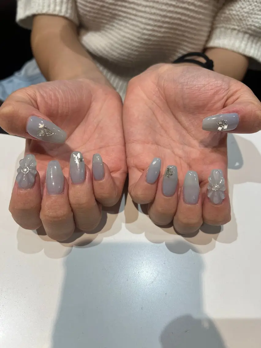 ネイル フラワーネイル m🫧 ibelu京橋店のネイルデザイン