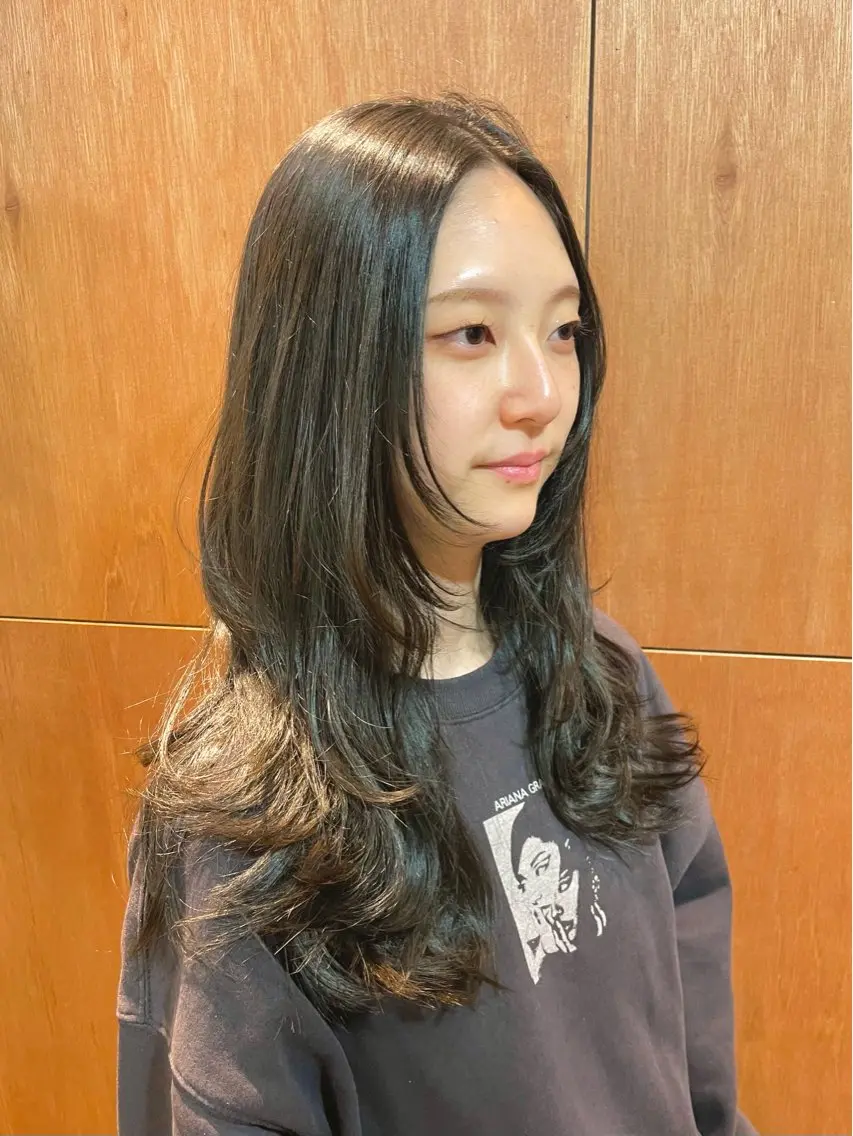 ロング ロングレイヤー レイヤーカット ロング yukii しまむら のぞみのヘアスタイル
