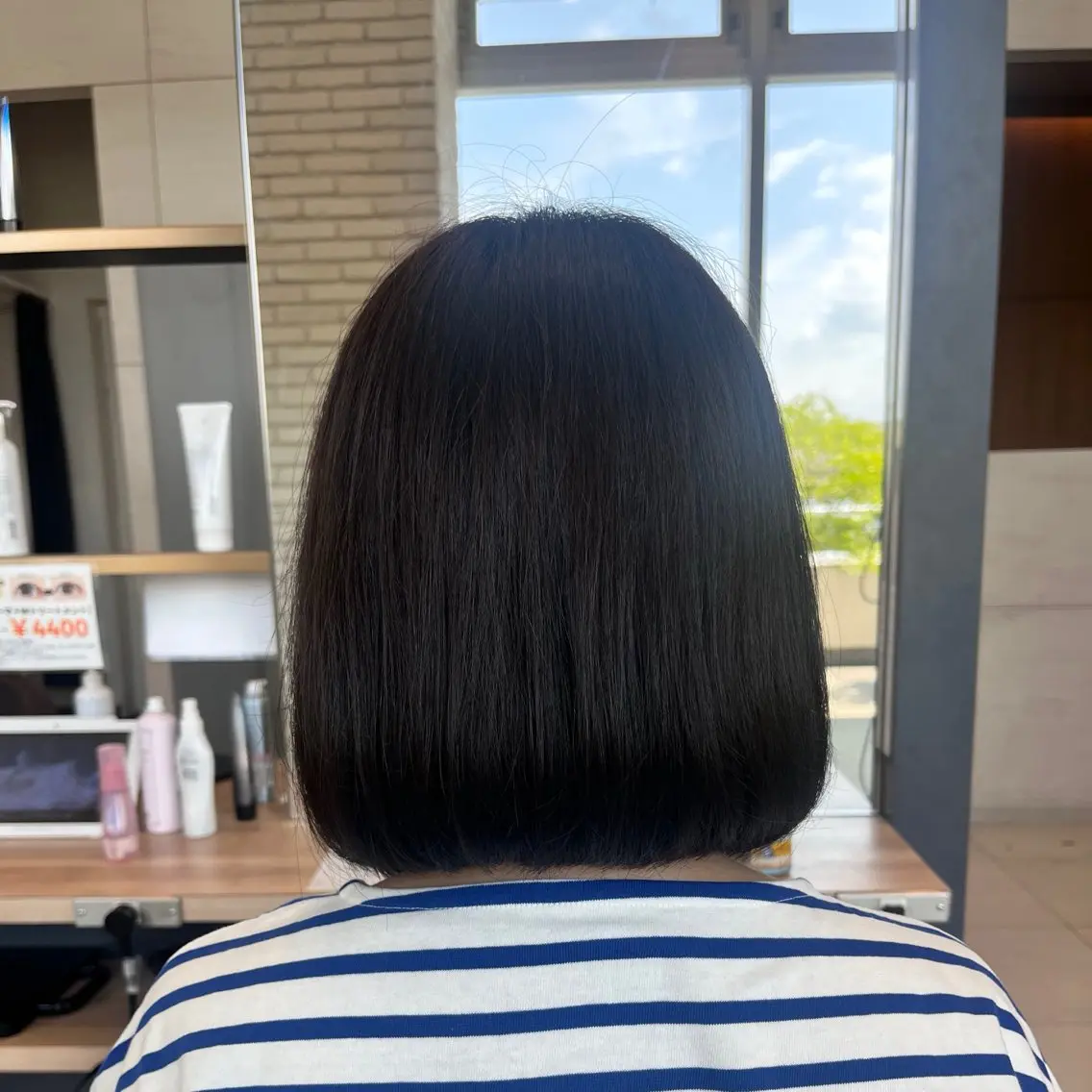 ミディアム カラー 黒髪 透明感カラー ボブ 井上 さくらのヘアスタイル