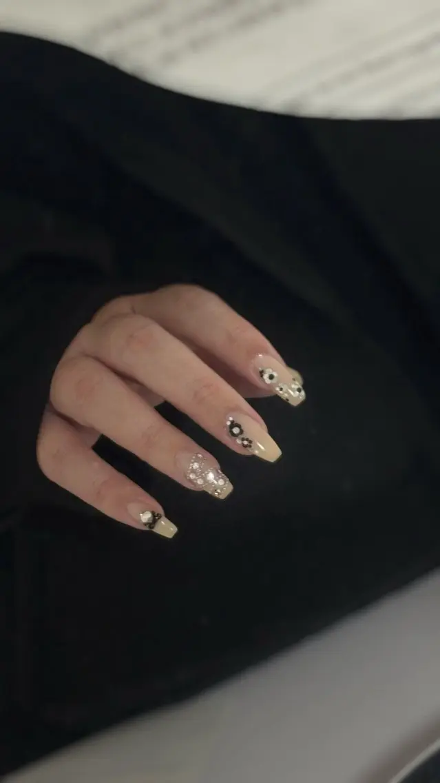 ネイル ハンドネイル kapariri nail MIKUのネイルデザイン