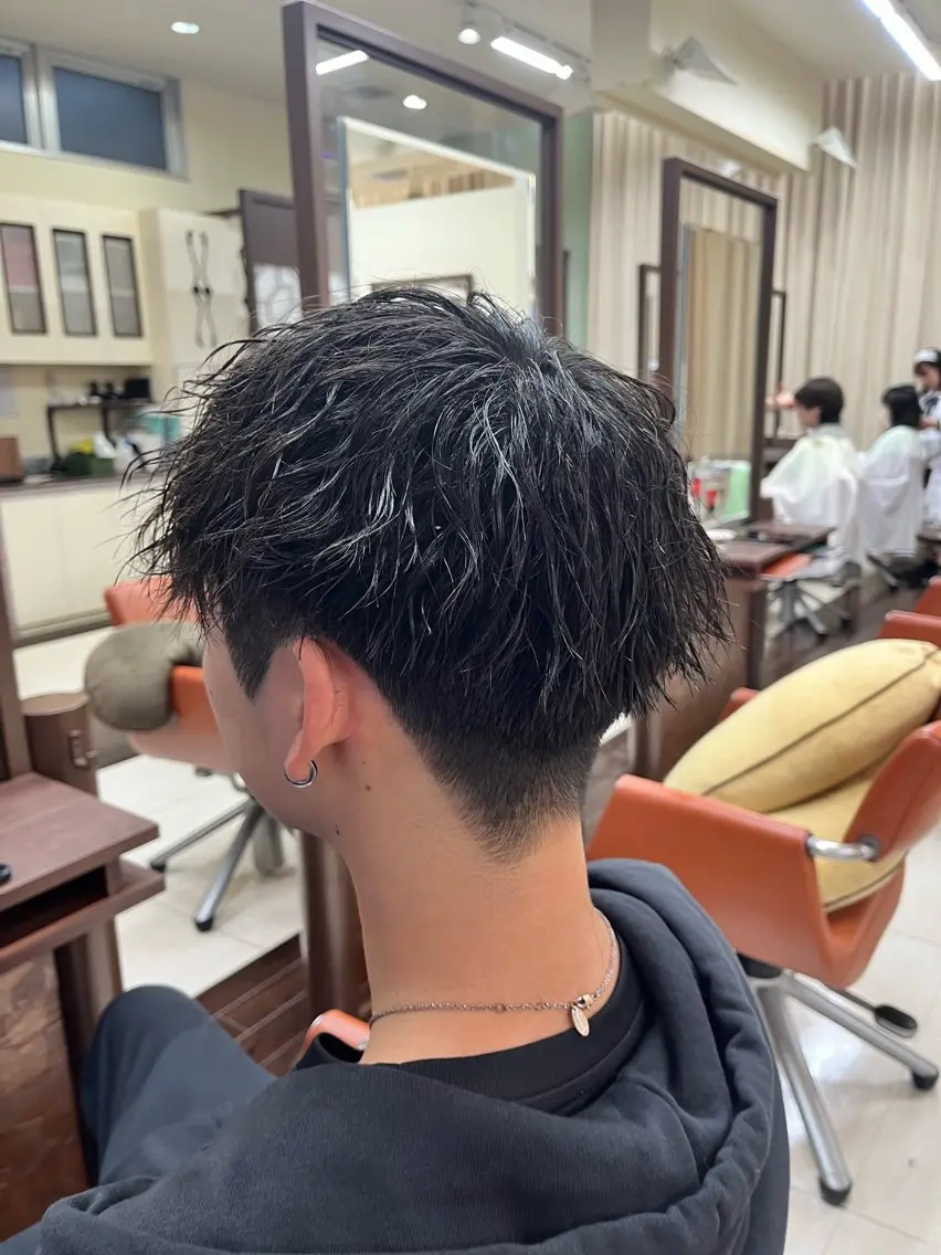 ショート パーマ メンズ メンズパーマ ツイストスパイラルパーマ スパイラルパーマ 🧊メンズ特化🧊 高木航希のヘアスタイル