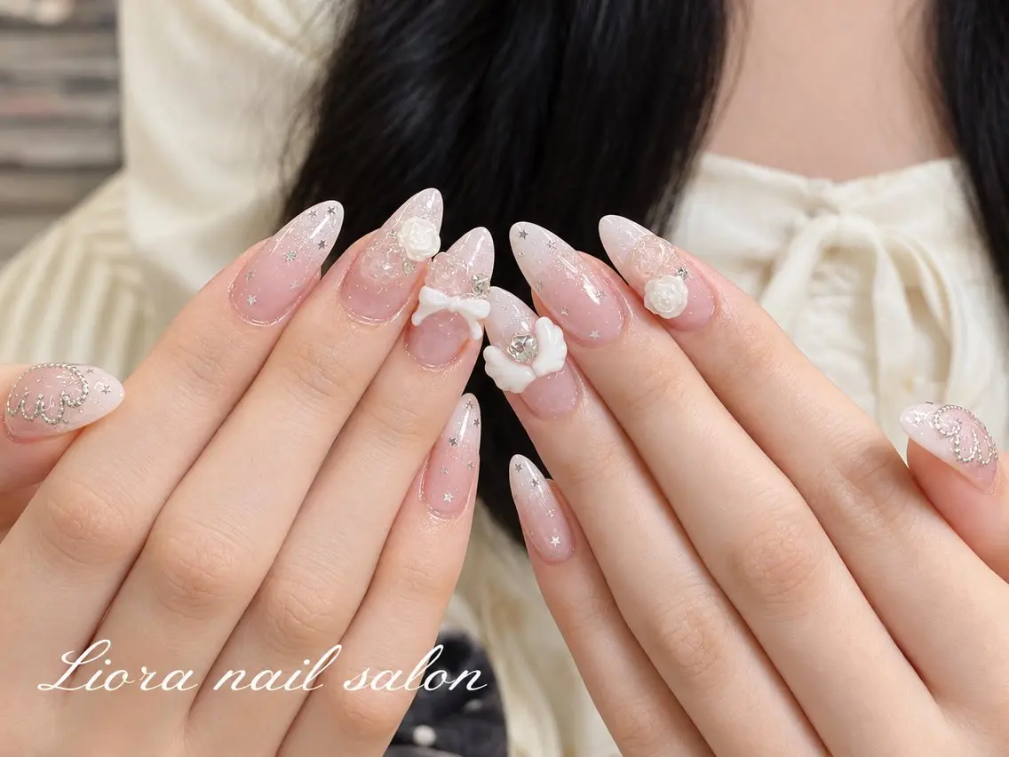 ネイル チークネイル フットネイル フレンチネイル ジェルネイル ガーリー ハンドネイル Liora nailのネイルデザイン