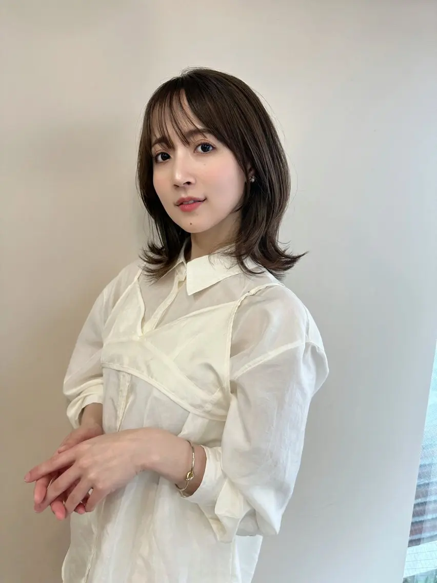 ミディアム ボブレイヤー ボブ くびれヘア くびれレイヤー レイヤーカット 鎌倉 彩のヘアスタイル