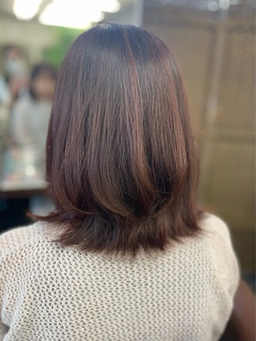 ミディアム カラー ピンクカラー レイヤーカット カット ヘアカラー 沢田 瞳のヘアスタイル