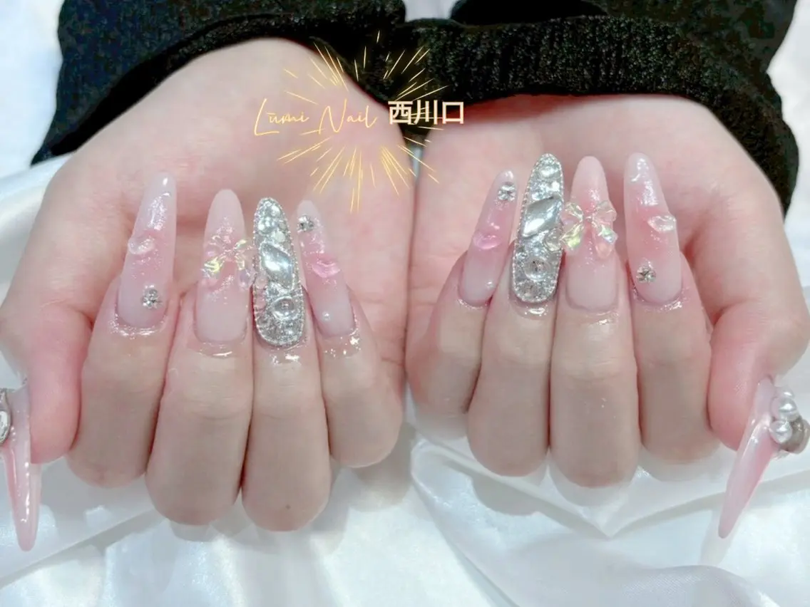 ネイル フットネイル ジェルネイル キラキラネイル オフィスネイル ピンク Lumi Nail Salonのネイルデザイン