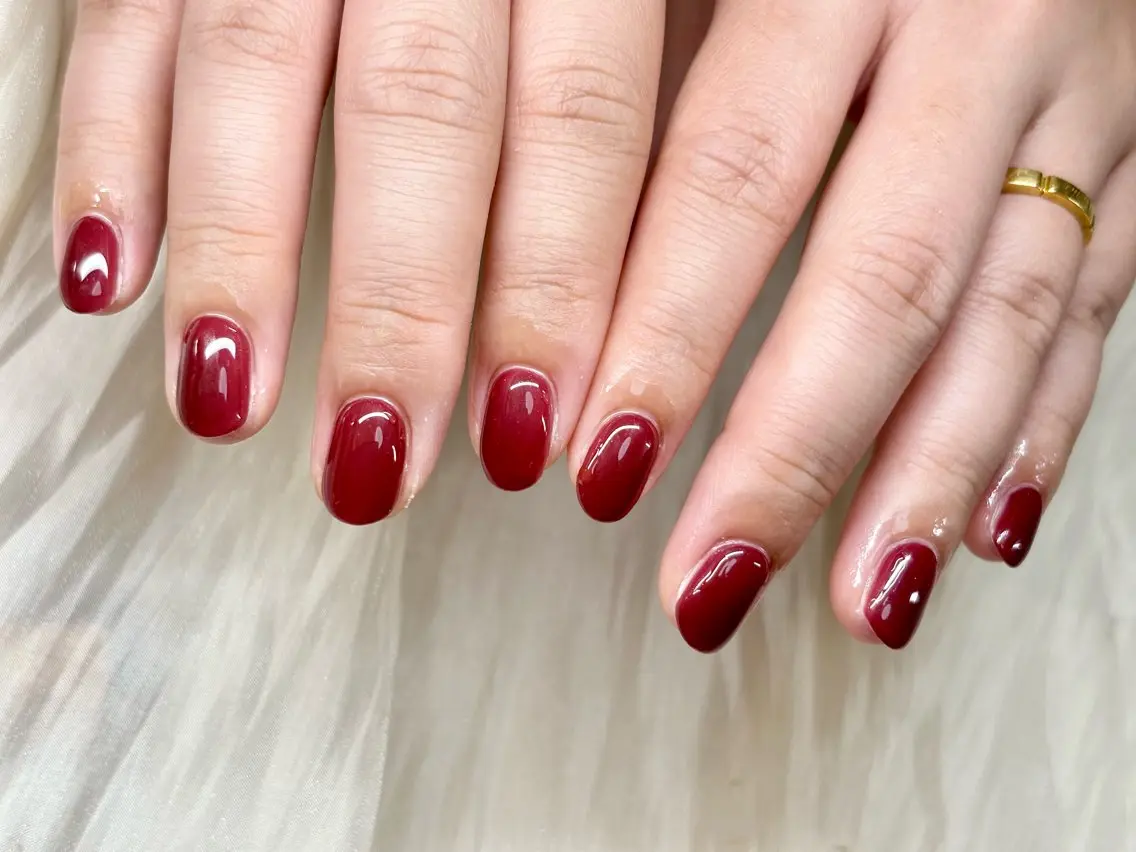 ネイル ニュアンスネイル ワンカラーネイル ETE LUNA NAILのネイルデザイン