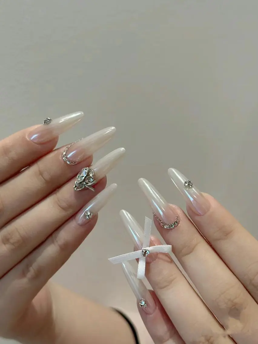 ネイル オーロラネイル グラデーション キラキラネイル ワンホンネイル BabyYouMi nailのネイルデザイン