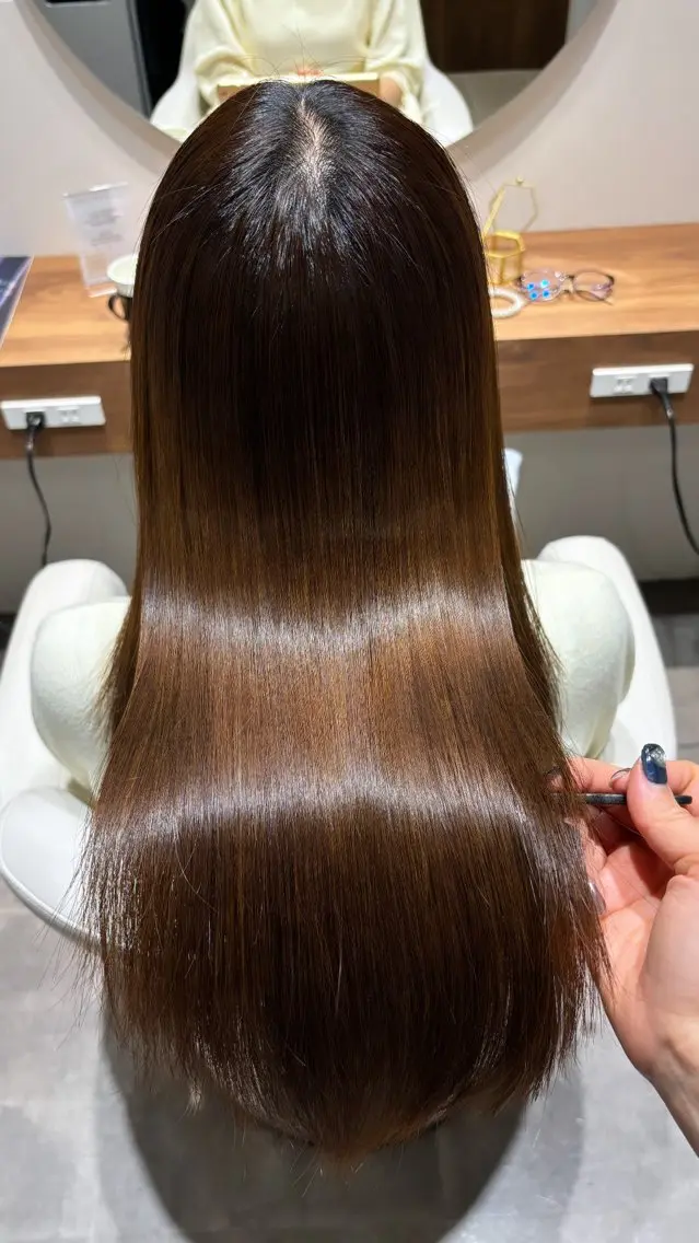 ロング カット 縮毛矯正 トリートメント 美髪ヘア 🤍erikaのヘアスタイル
