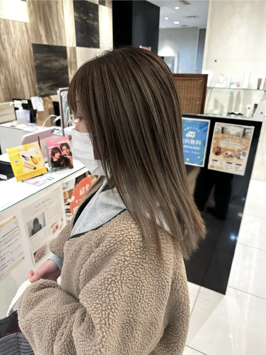 カラー バレイヤージュ 髪質改善 神戸 大輝のヘアスタイル
