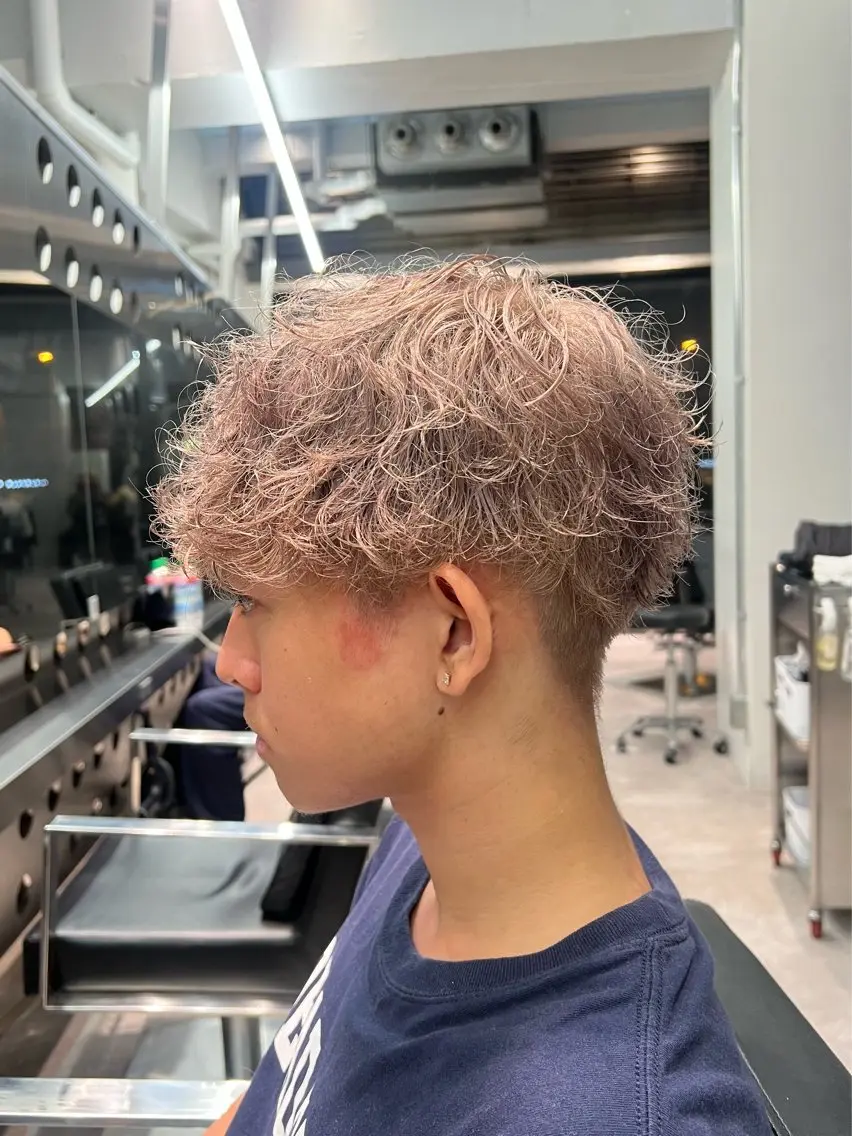 ショート カラー ベージュカラー ミルクティーベージュ ヘアカラー 堀江 /木下椋麻のヘアスタイル
