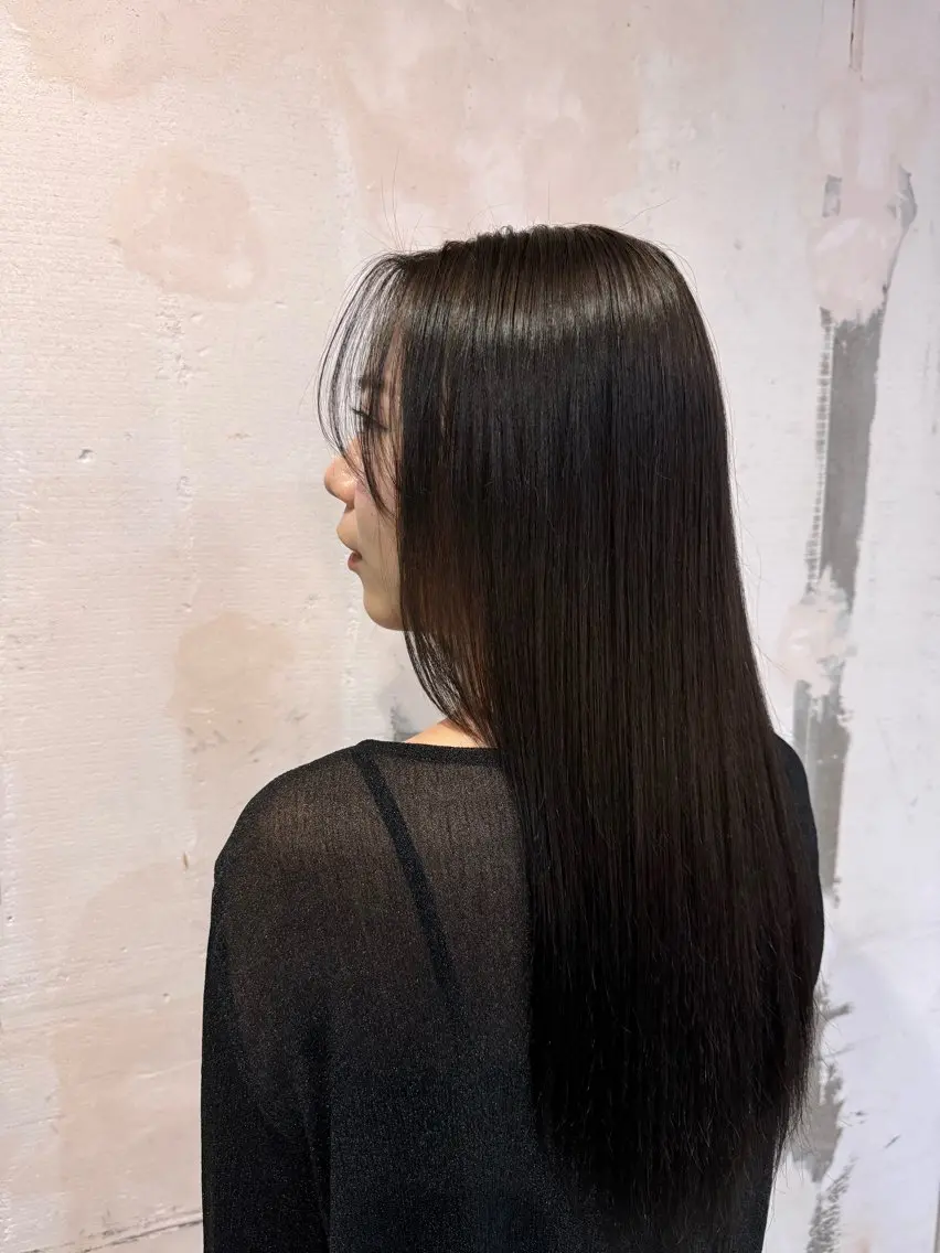 ロング カラー 平松 和泉のヘアスタイル