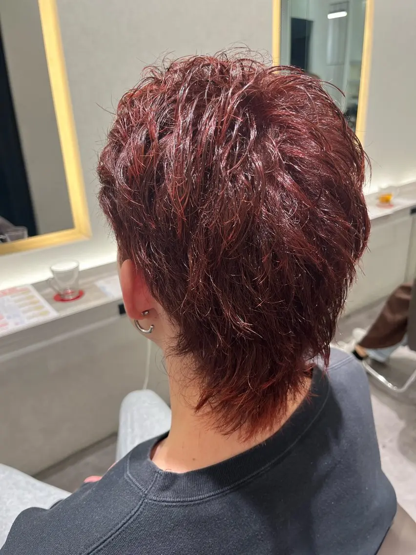 カラー メンズ 吉見 涼のヘアスタイル