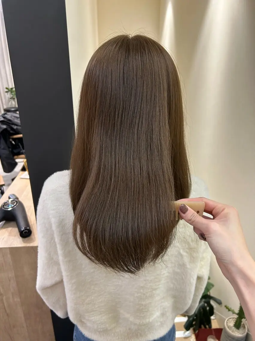 ロング カラー ベージュカラー カット ヘアカラー トリートメント hubhair レイヤー/透明感のヘアスタイル