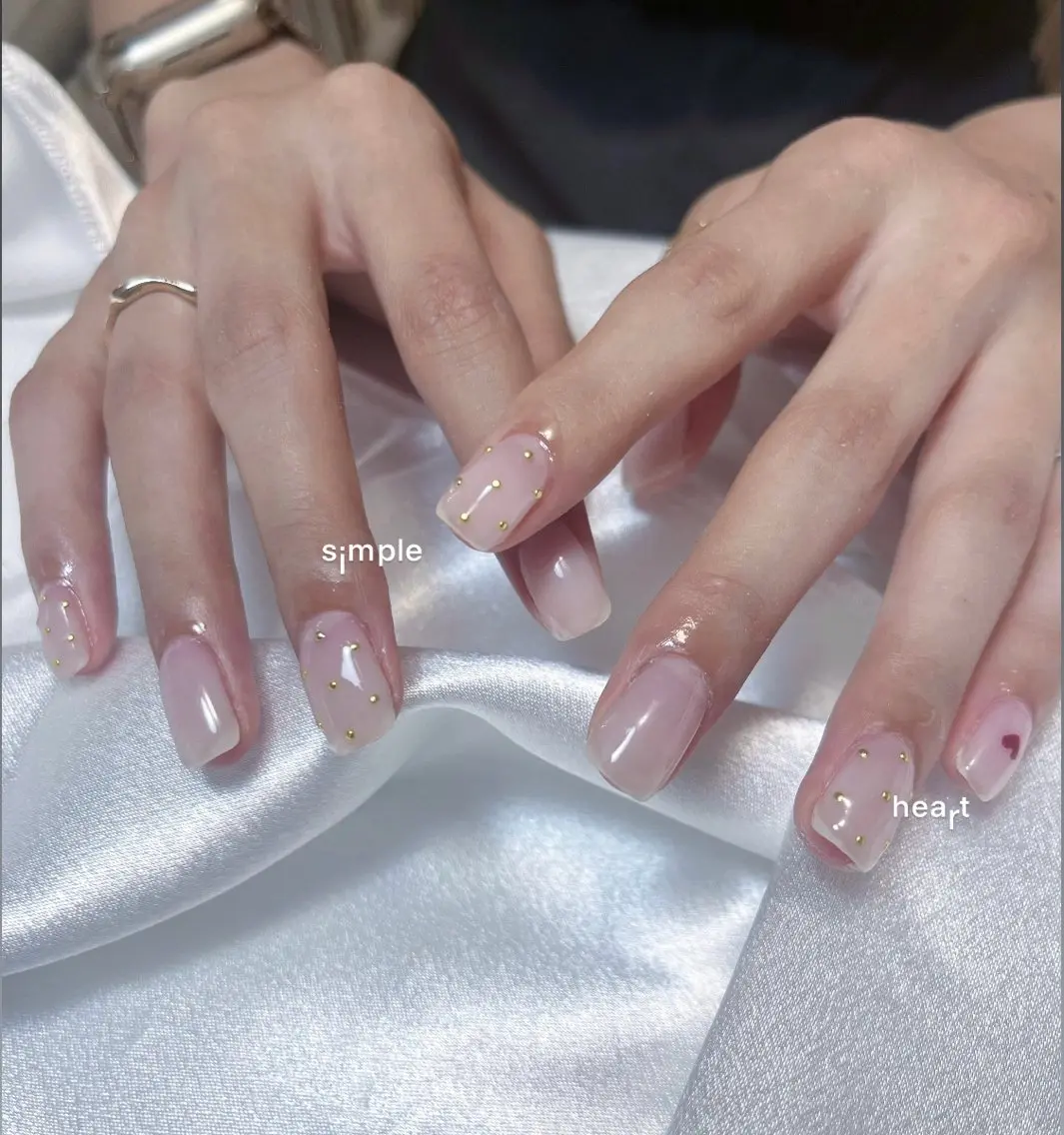 ネイル ハンドネイル MOMOKA .⋆♱のネイルデザイン