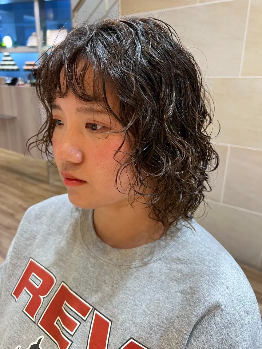 ミディアム パーマ カット パーマ しみず さくら🌸のヘアスタイル