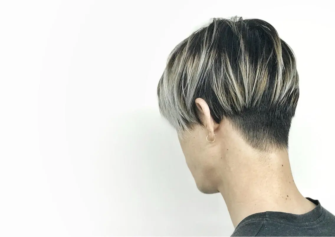 ショート メンズ メンズベリーショート ベリーショート ショートヘア ヘアカラー ⭐️当日OK⭐️ 岩田峻のヘアスタイル