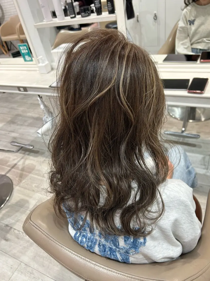 ロング カット ヘアカラー Akane🤎 ash本八幡のヘアスタイル