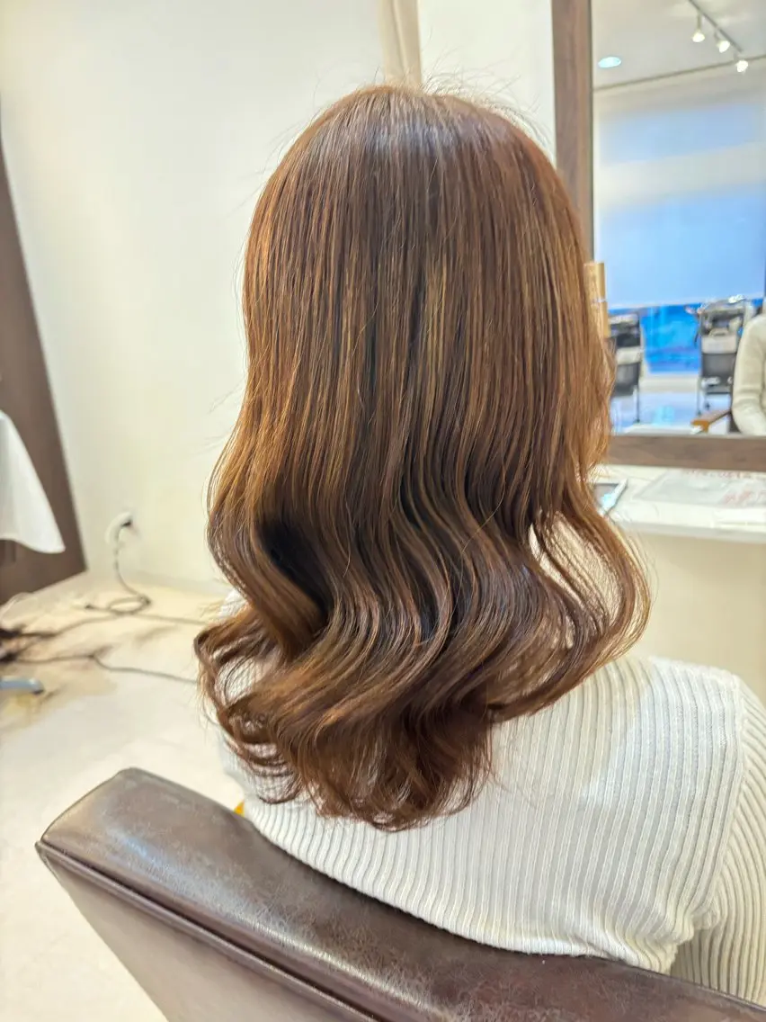 カラー ヘアカラー 山本 詩織のヘアスタイル