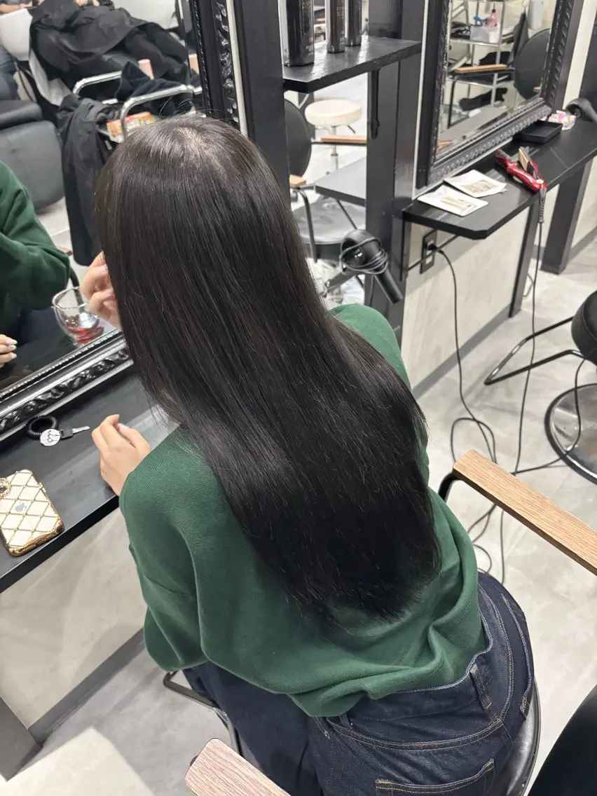 ロング カット トリートメント ｶﾉ / 暖色カラー/レイヤーのヘアスタイル