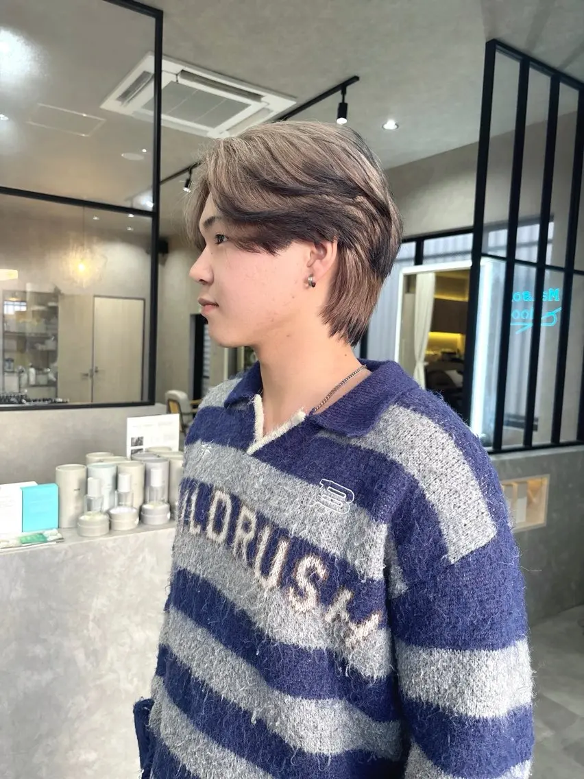 ショート メンズ カット ヘアカラー 山岸 未玖のヘアスタイル