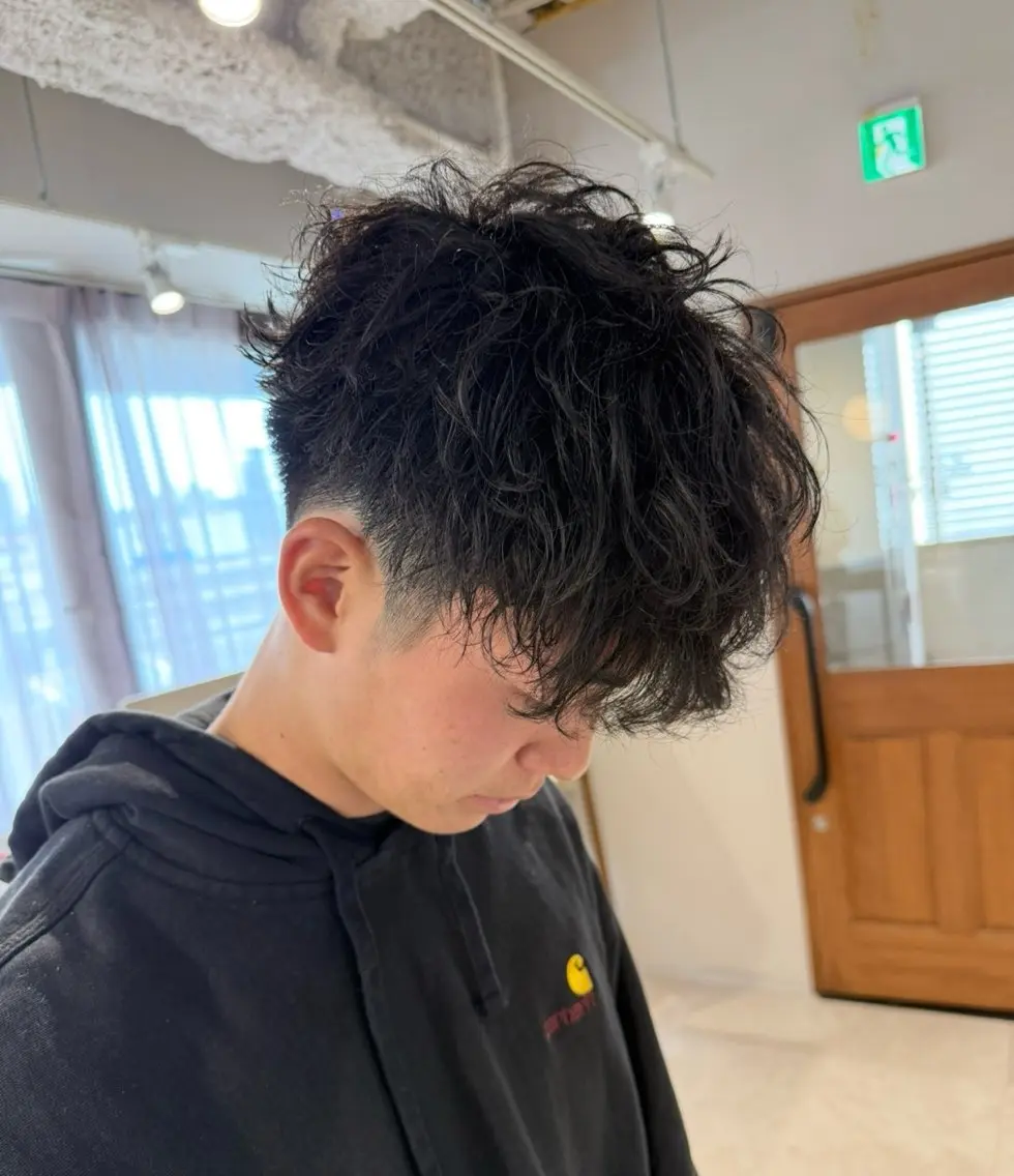 メンズ メンズパーマ 岡本 太陽☀️のヘアスタイル