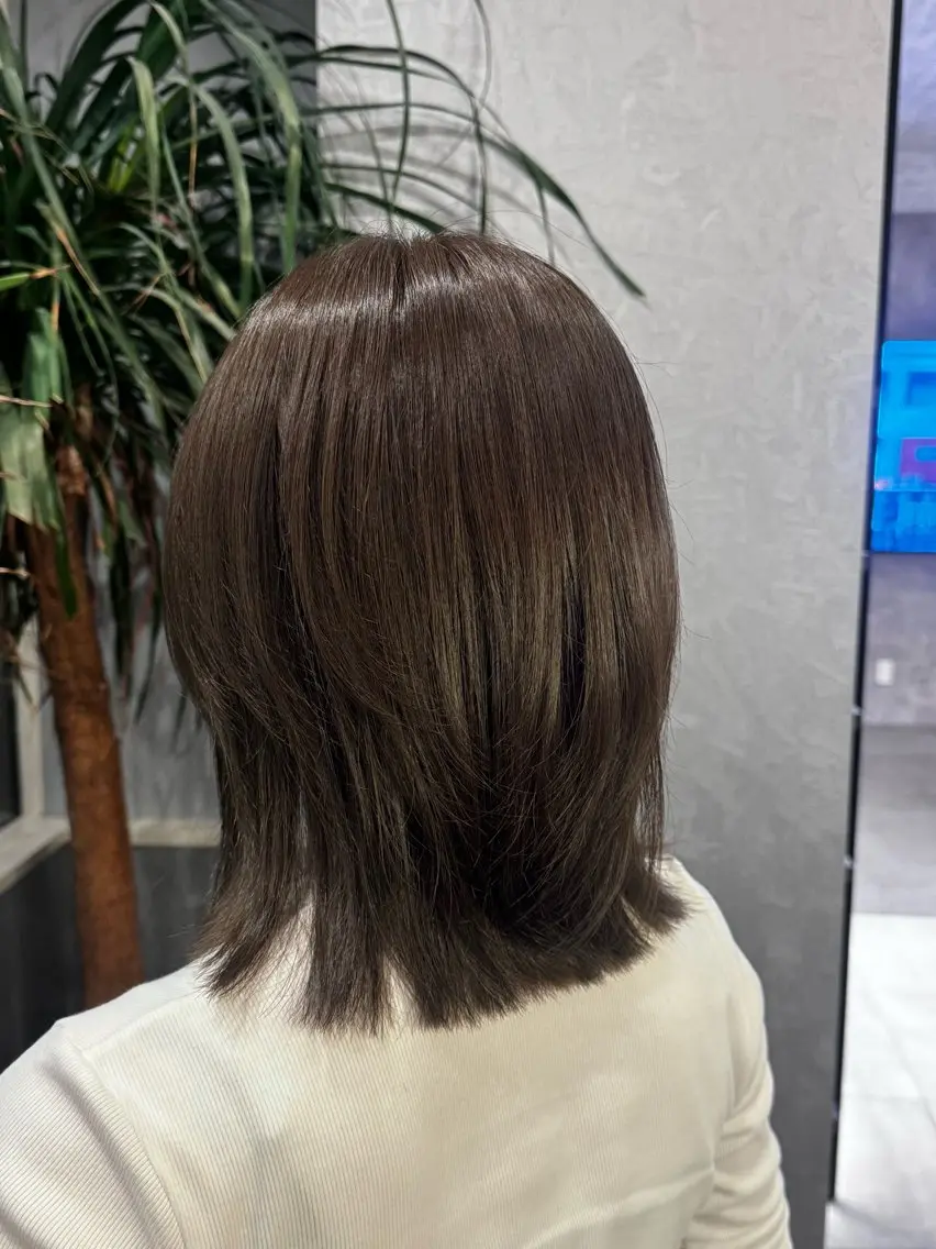 ミディアム カット ヘアカラー 佐藤 りんのヘアスタイル
