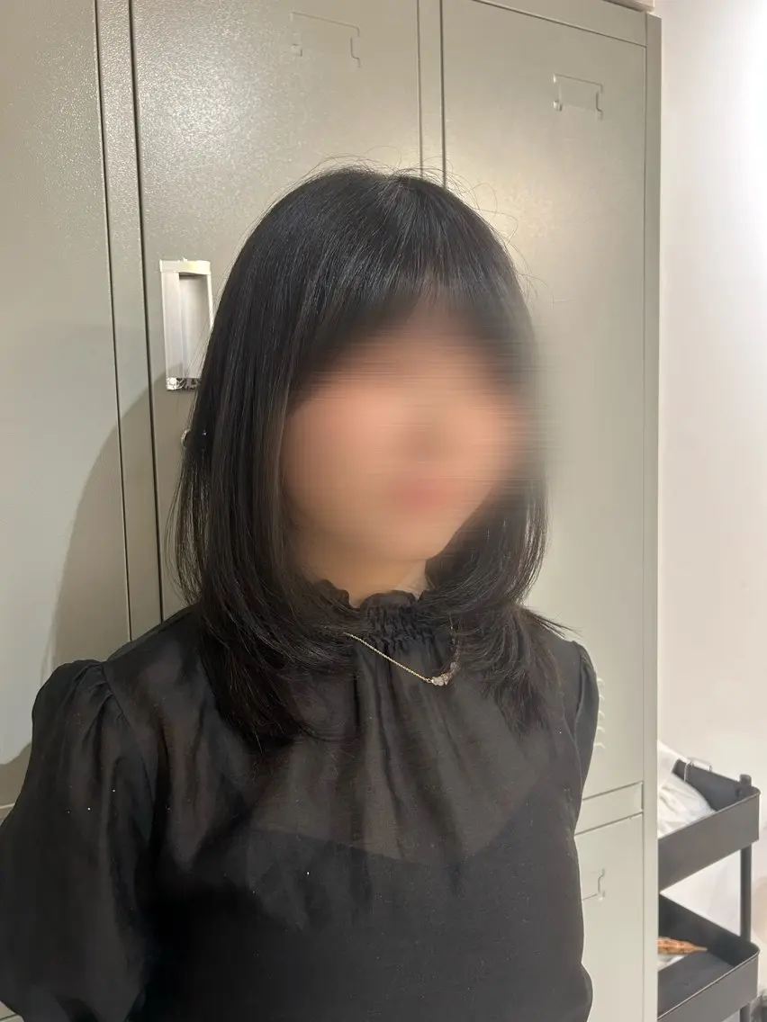 ミディアム ボブ 髪質改善 レイヤーカット 似合わせカット 縮毛矯正 カット トリートメント 🩷透明感カラー 🩷レイヤー･ボブのヘアスタイル