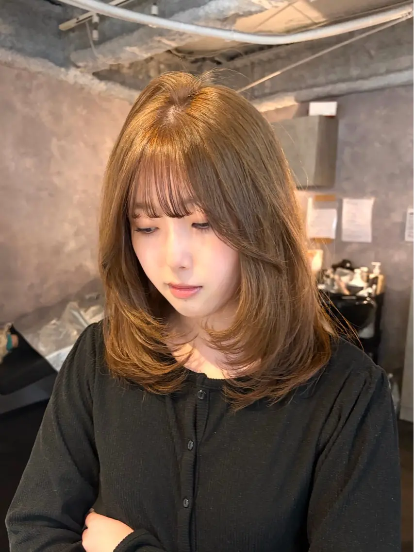 セミロング カラー カット ヘアカラー 💗鈴木茉奈💗艶髪 /透明感/暖色カラーのヘアスタイル