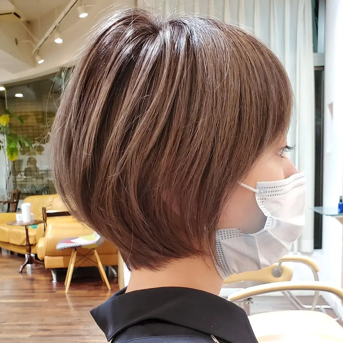 ショート 中高下 由真のヘアスタイル