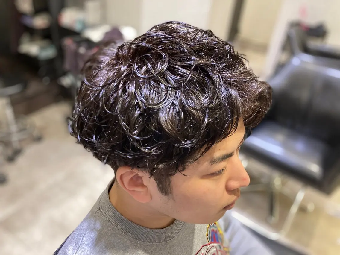 カラー パーマ メンズ 男のスタイル革命 健太郎✂︎のヘアスタイル